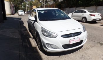 HYUNDAI ACCENT 2019 $ 6.890.000.- lleno