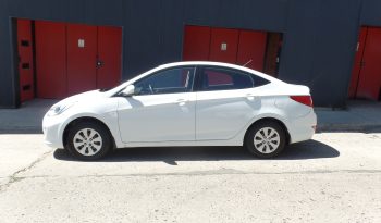 HYUNDAI ACCENT 2019 $ 6.890.000.- lleno