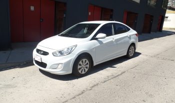 HYUNDAI ACCENT 2019 $ 6.890.000.- lleno