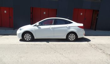 HYUNDAI ACCENT 2019 $ 6.890.000.- lleno